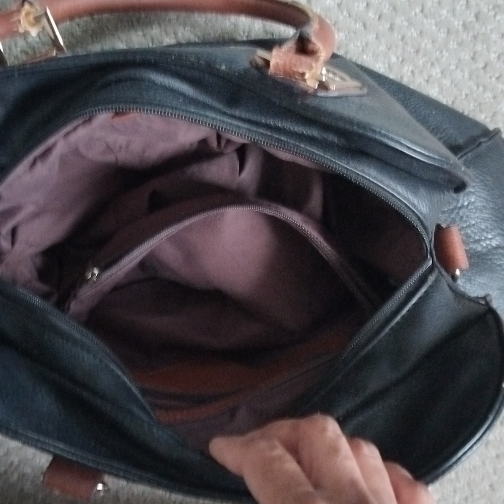 Purse - Picture 7 of 9
